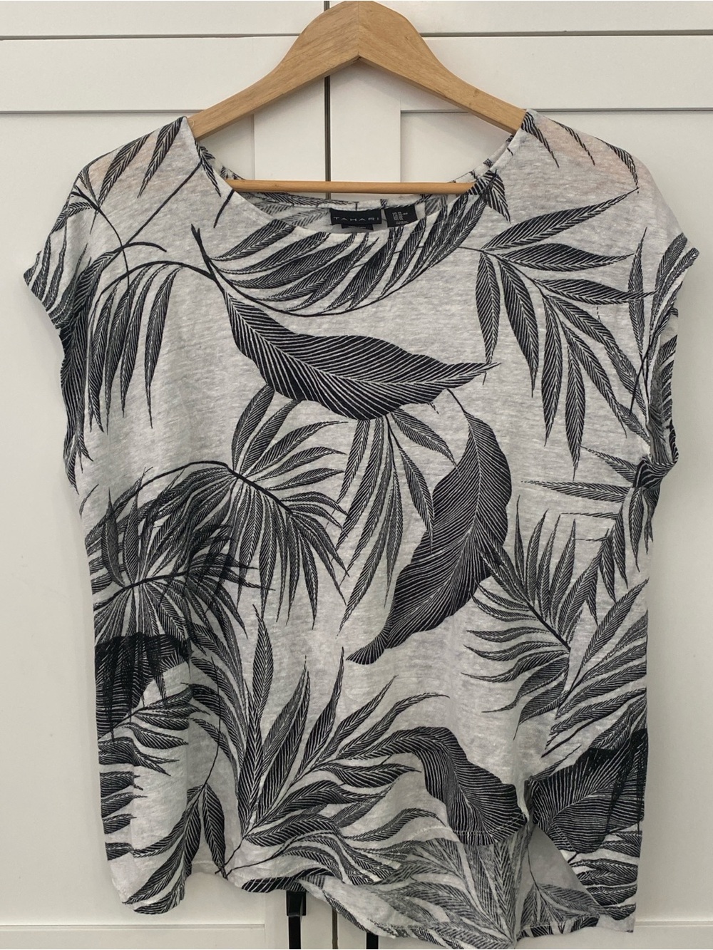 Tahari 100% Linen Black Cream Tropical Leaf Asymmetrical Boxy Short Sleeve XL